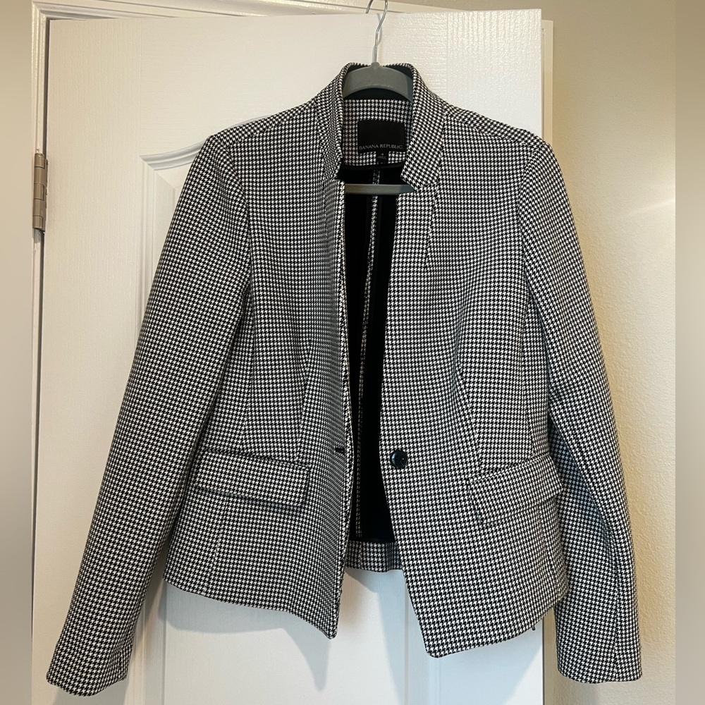 Banana republic suit